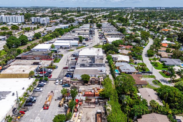 1812 SW 7th Avenue, Pompano Beach, FL 33060