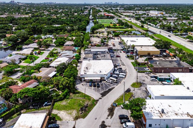 1812 SW 7th Avenue, Pompano Beach, FL 33060