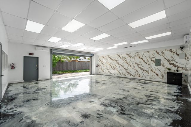 1812 SW 7th Avenue, Pompano Beach, FL 33060