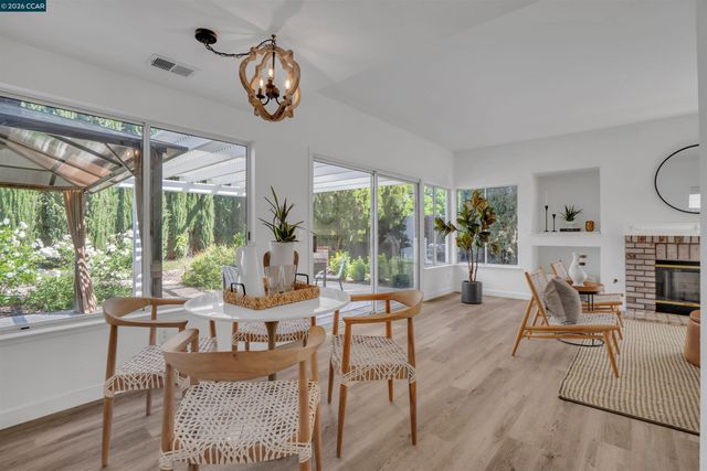 955 Woodsong Ln, Brentwood, CA 94513