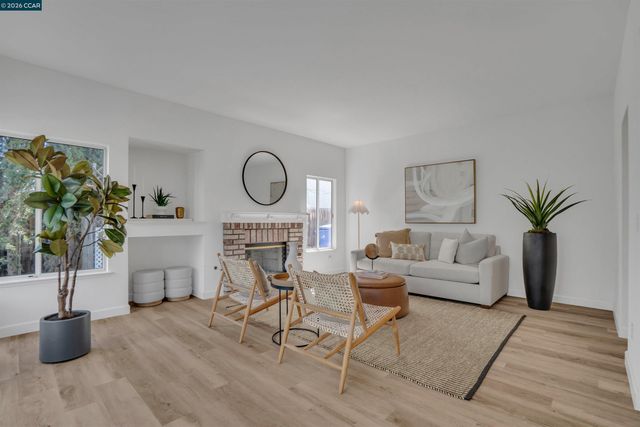 955 Woodsong Ln, Brentwood, CA 94513