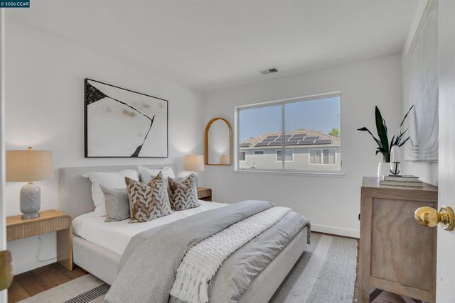 955 Woodsong Ln, Brentwood, CA 94513