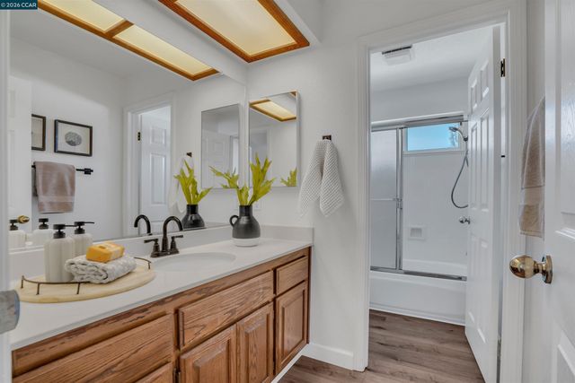 955 Woodsong Ln, Brentwood, CA 94513
