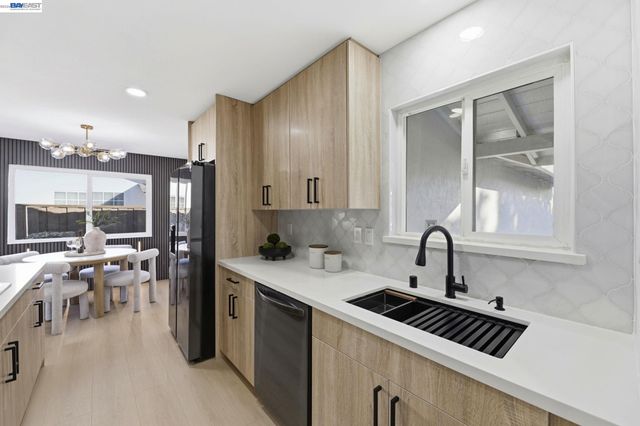 35926 Newark Blvd, Newark, CA 94560