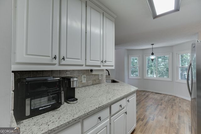 6447 Ivy Springs Drive, Flowery Branch, GA 30542