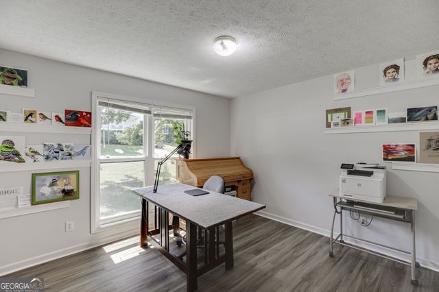 6447 Ivy Springs Drive, Flowery Branch, GA 30542