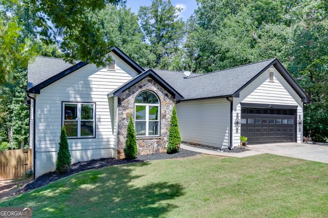 6447 Ivy Springs Drive, Flowery Branch, GA 30542