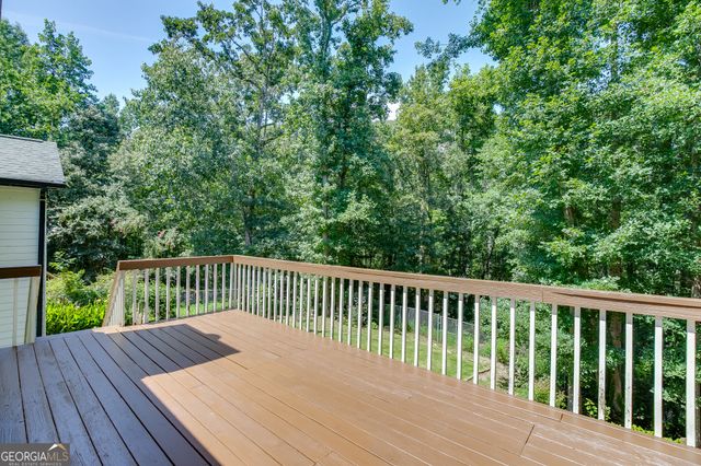 6447 Ivy Springs Drive, Flowery Branch, GA 30542