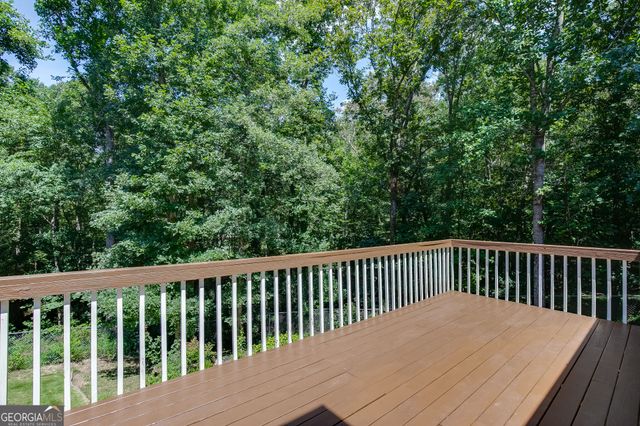 6447 Ivy Springs Drive, Flowery Branch, GA 30542