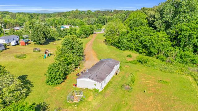 3250 Rolling Meadows Road NW, Dalton, GA 30721