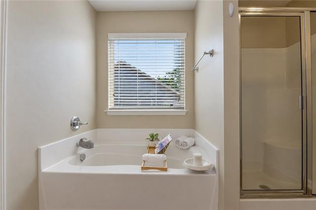 902 Whitfield Oak Road, Auburn, GA 30011