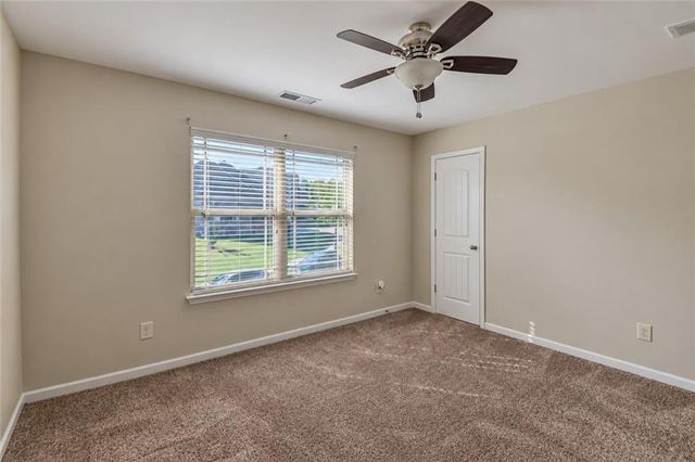 902 Whitfield Oak Road, Auburn, GA 30011