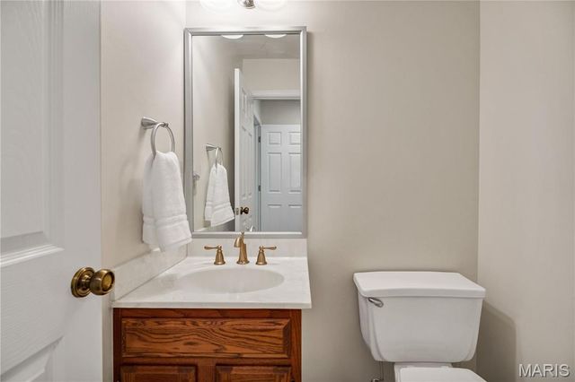 1827 Pheasant Run Drive, Maryland Heights, MO 63043