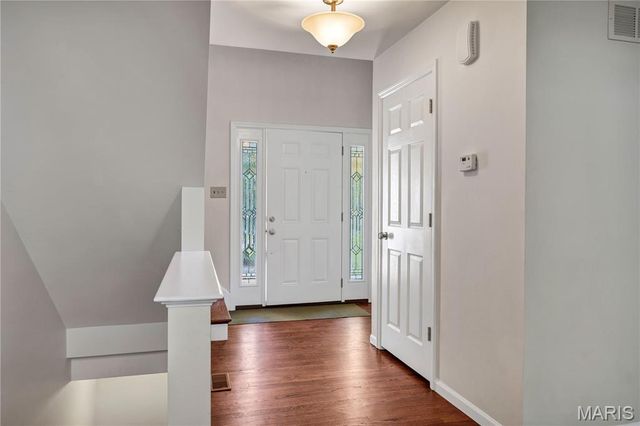 1827 Pheasant Run Drive, Maryland Heights, MO 63043