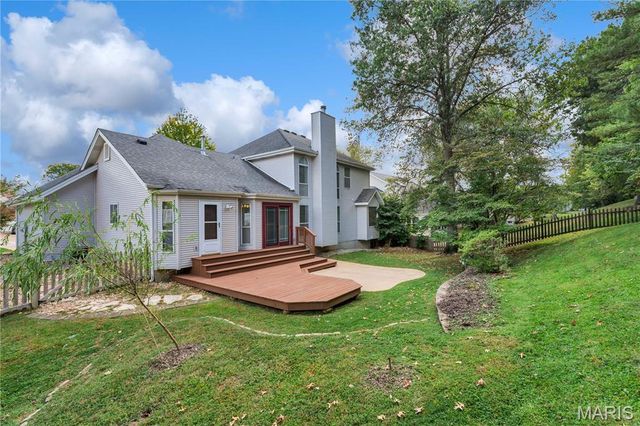 1827 Pheasant Run Drive, Maryland Heights, MO 63043