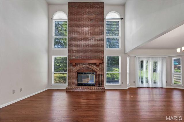 1827 Pheasant Run Drive, Maryland Heights, MO 63043