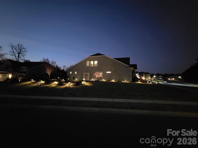 2003 Harvest Time Lane, Waxhaw, NC 28173