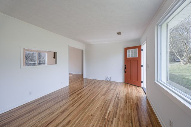 75 Dallas Dr, Mount Juliet, TN 37122