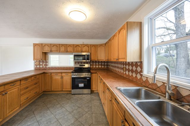 75 Dallas Dr, Mount Juliet, TN 37122