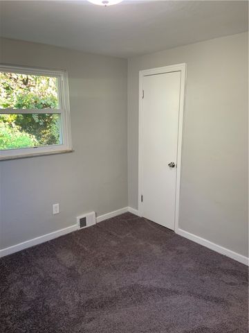 3912-3914 Meadowbrook Blvd., Brentwood, PA 15227