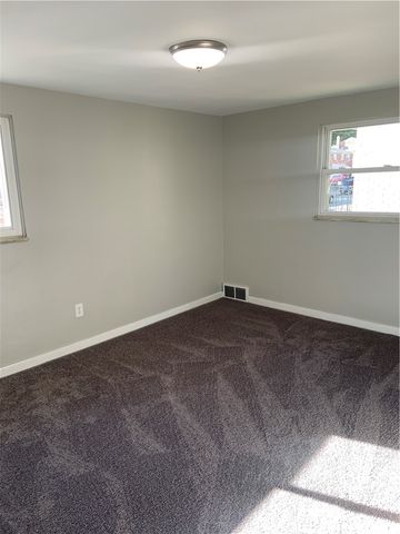 3912-3914 Meadowbrook Blvd., Brentwood, PA 15227