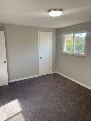 3912-3914 Meadowbrook Blvd., Brentwood, PA 15227
