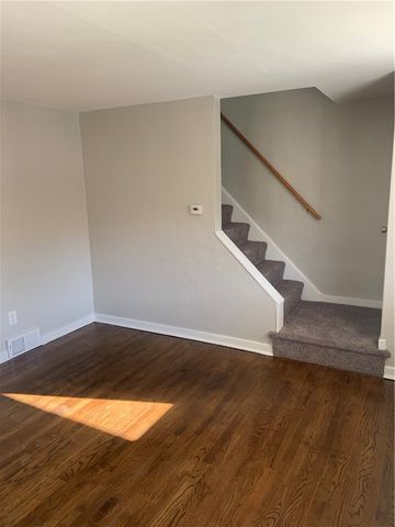 3912-3914 Meadowbrook Blvd., Brentwood, PA 15227