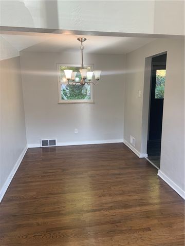 3912-3914 Meadowbrook Blvd., Brentwood, PA 15227