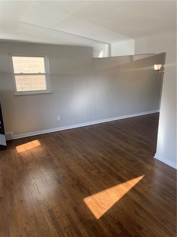 3912-3914 Meadowbrook Blvd., Brentwood, PA 15227