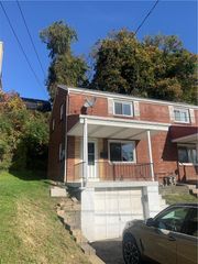 3912-3914 Meadowbrook Blvd., Brentwood, PA 15227