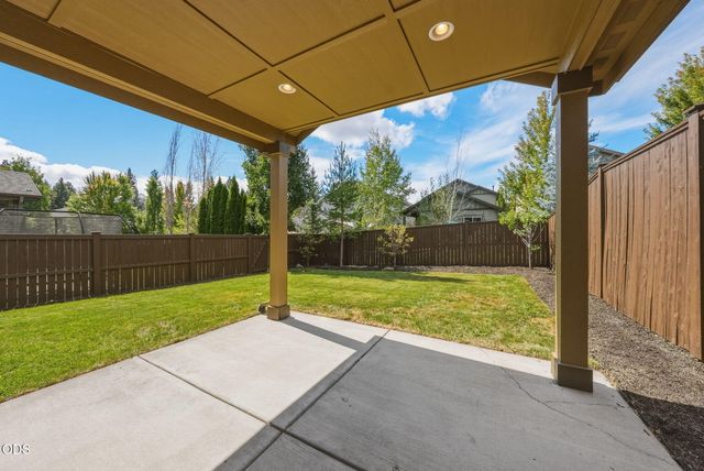 19622 Harvard Place, Bend, OR 97702