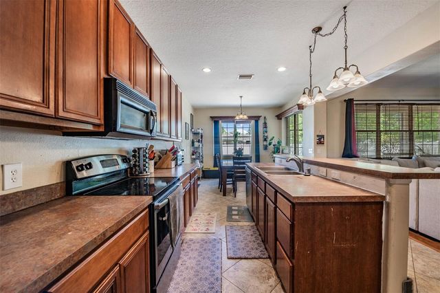 10945 SUBTLE TRAIL DRIVE, Riverview, FL 33569