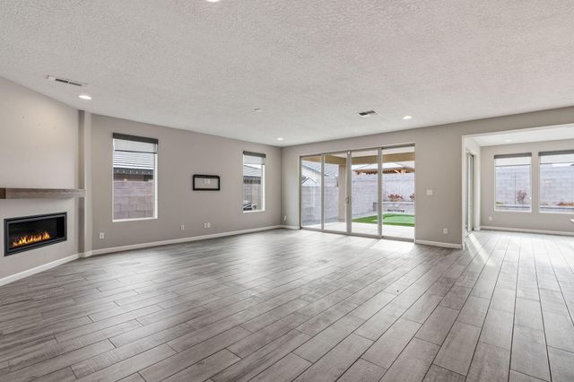 12012 N Star Trail NW, Albuquerque, NM 87120