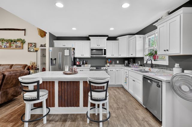 1356 Main St, Greenbrier, TN 37073