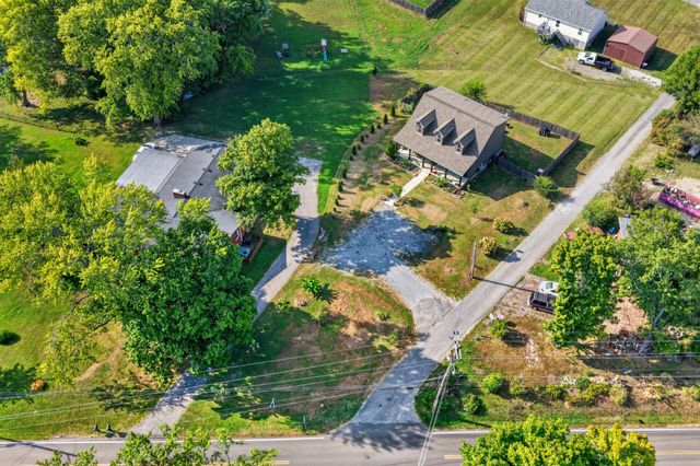 1356 Main St, Greenbrier, TN 37073