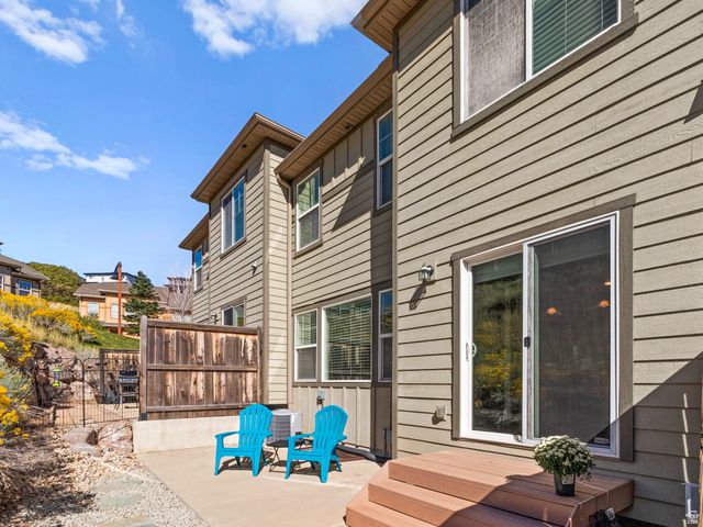 2278 E DEER PARK LN, Draper, UT 84020