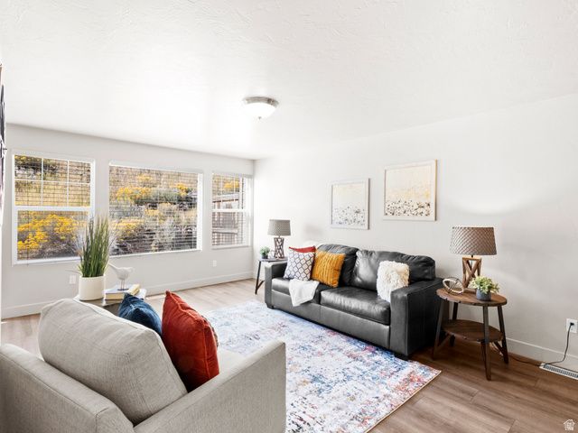 2278 E DEER PARK LN, Draper, UT 84020