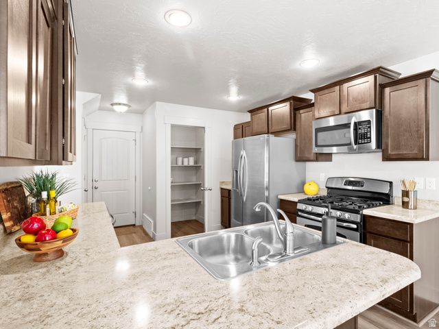 2278 E DEER PARK LN, Draper, UT 84020