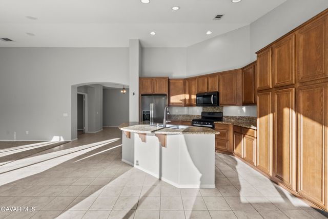 6652 Lacolle Place, Lancaster, CA 93536