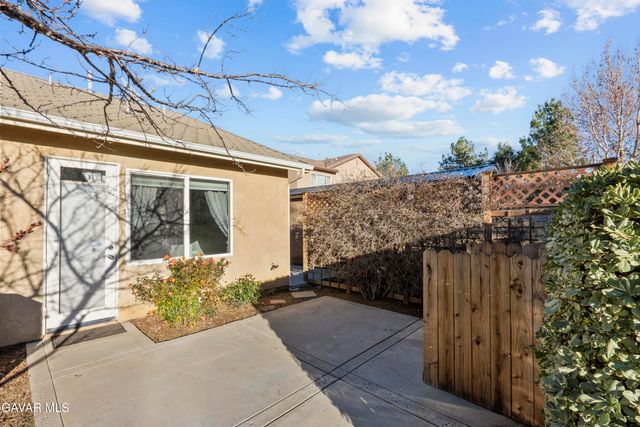 6652 Lacolle Place, Lancaster, CA 93536