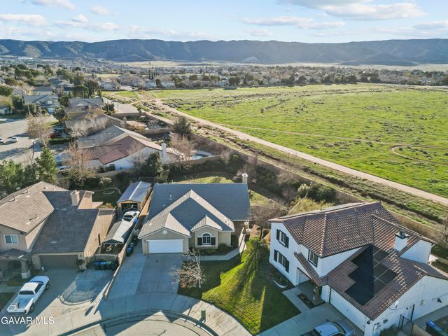 6652 Lacolle Place, Lancaster, CA 93536