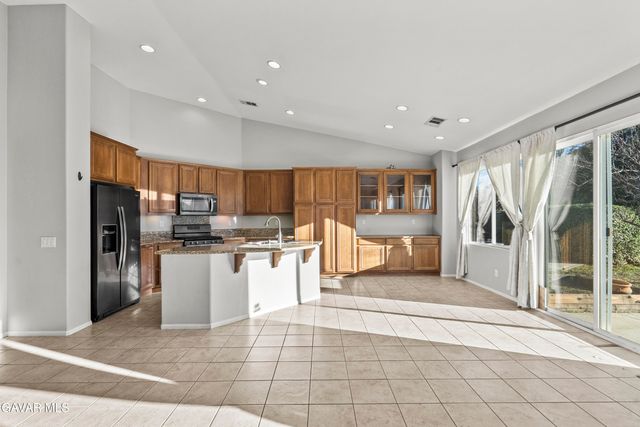 6652 Lacolle Place, Lancaster, CA 93536