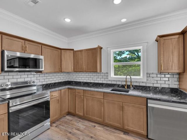 1283 Lori Ellen Court, Sevierville, TN 37876