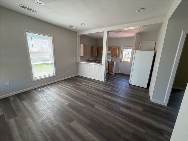 1711 Oriental Street, Bonham, TX 75418