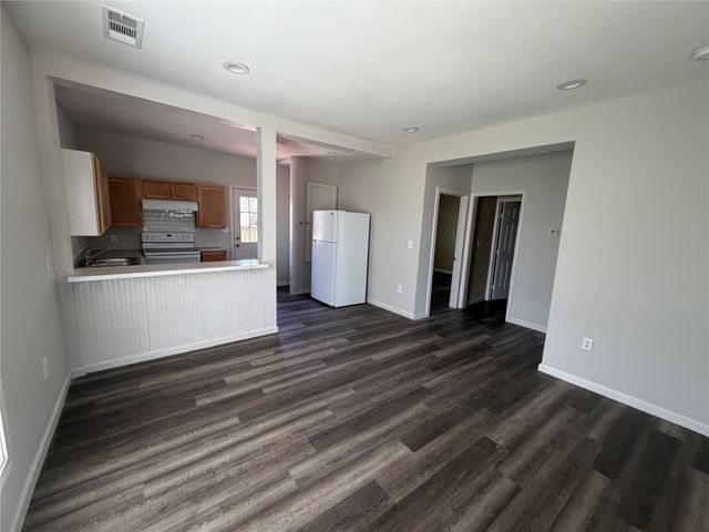 1711 Oriental Street, Bonham, TX 75418