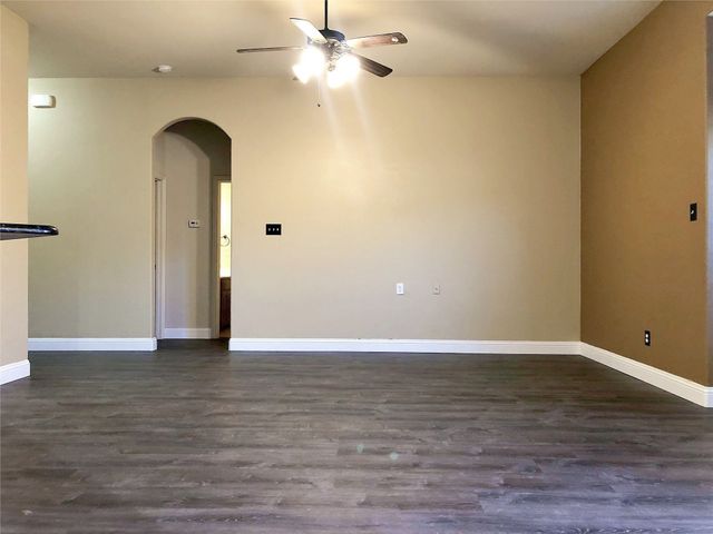 1414 Thibodaux Drive, Greenville, TX 75402
