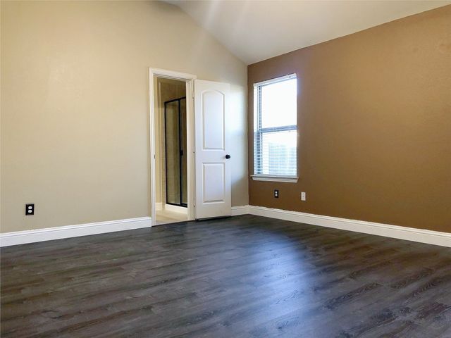 1414 Thibodaux Drive, Greenville, TX 75402
