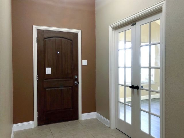 1414 Thibodaux Drive, Greenville, TX 75402