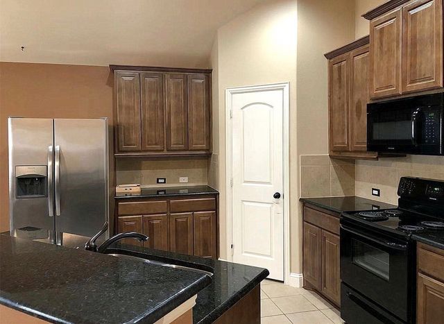 1414 Thibodaux Drive, Greenville, TX 75402