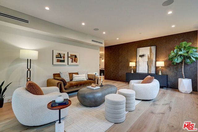 846 Dickson Street, Marina Del Rey, CA 90292